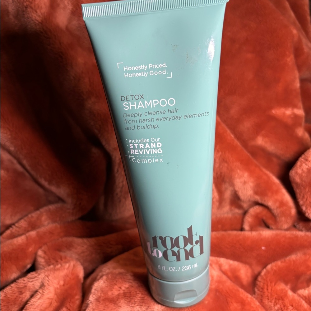 Root to End Detox Shampoo
